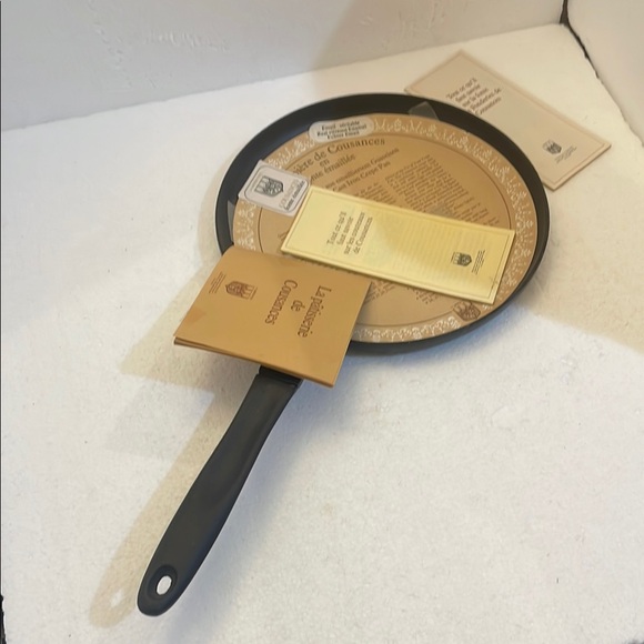 Vintage La patisserie de Cousances enamel cast-iron crepe pan pancakes No. 3